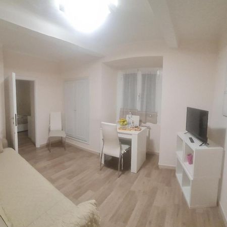 Apartament Trilocale Nel Centro Di Sampierdarena Genua Zewnętrze zdjęcie